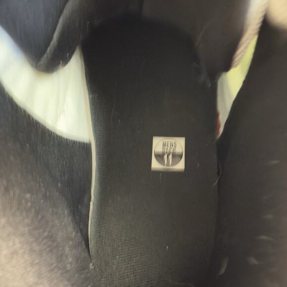 Jordan Max Aura Gym Red AQ9084602 Men's Size 11 Gym Red/Black/White - Picture 9 of 10